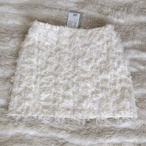 NWT H&M cream mini skirt size 2